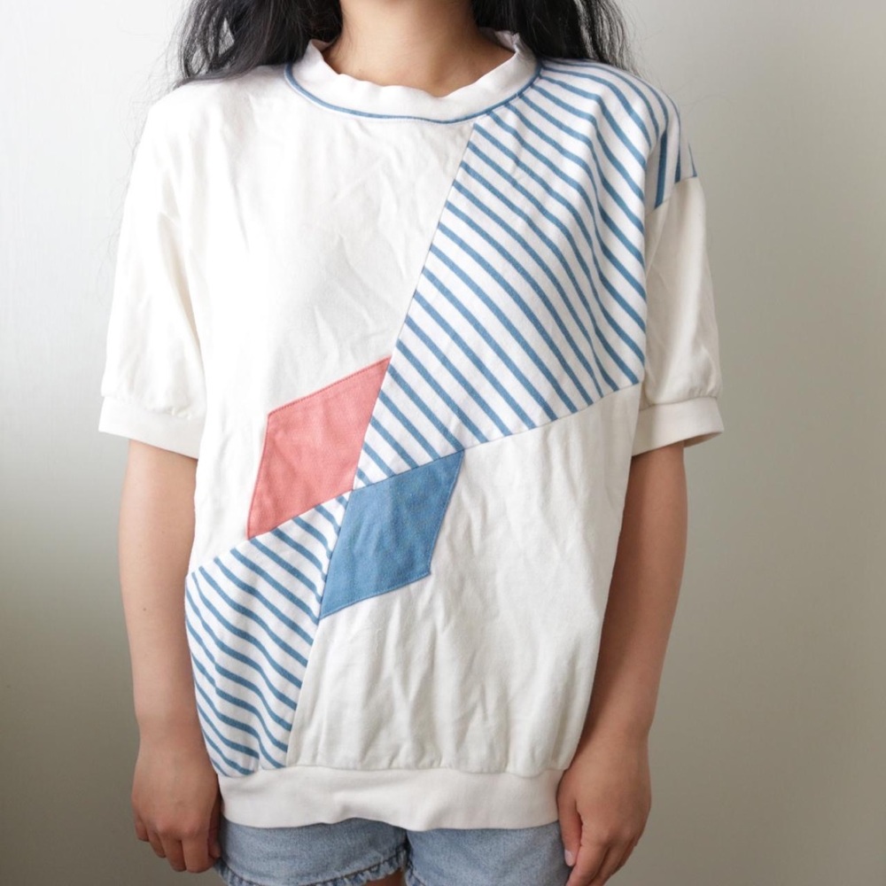 Geometric diamond sweater top